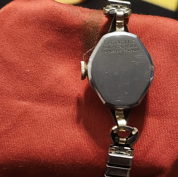 Vintage 50s or 60 Caravelle ladies watch - Picture 5 of 7